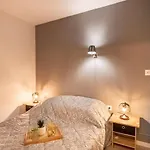 Les Heliades-2 By Interhome