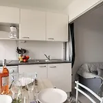 Les Heliades-2 By Interhome
