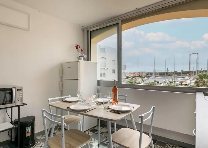 Les Heliades-2 By Interhome *