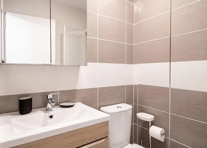 Les Heliades-2 By Interhome דירה