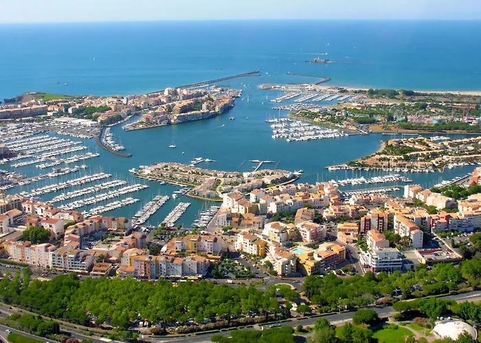 Les Heliades-2 By Interhome אגדה